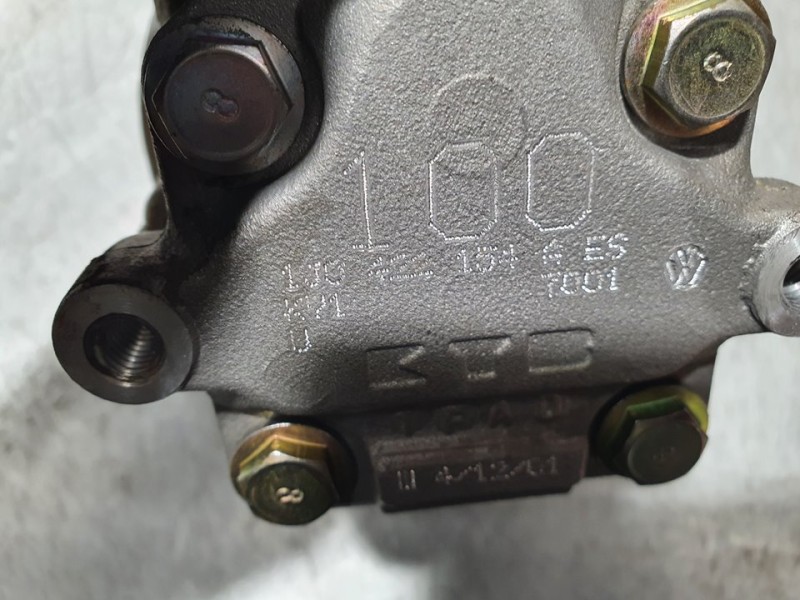 Recambio de bomba direccion para volkswagen golf iv berlina (1j1) advance referencia OEM IAM 1J0422154A  