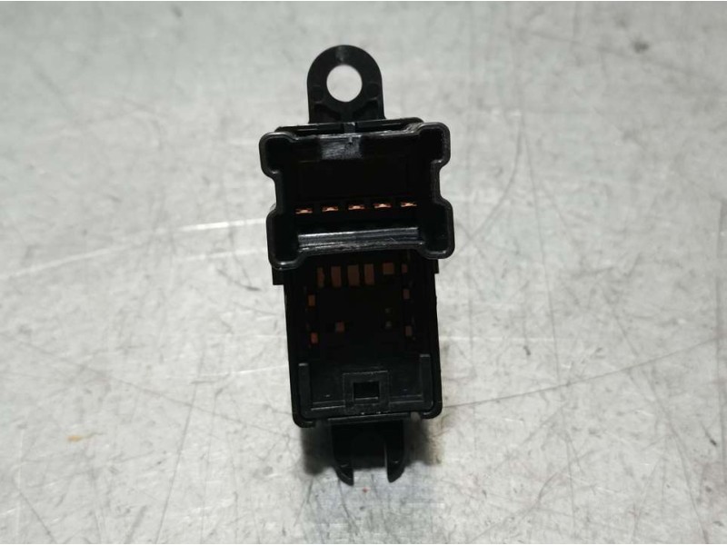 Recambio de mando elevalunas trasero derecho para nissan juke (f15) acenta referencia OEM IAM 254111KL5A  