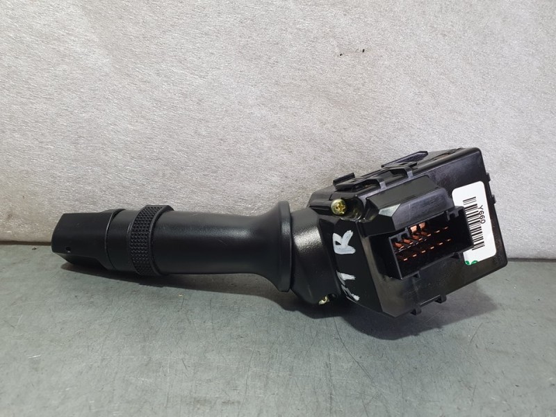 Recambio de mando limpia para hyundai ix20 gls comfort blue referencia OEM IAM 934202Y660  