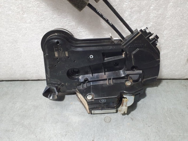 Recambio de cerradura puerta delantera derecha para honda civic lim.5 (fk) 1.5 sport plus referencia OEM IAM 72110TBAA02 4111302