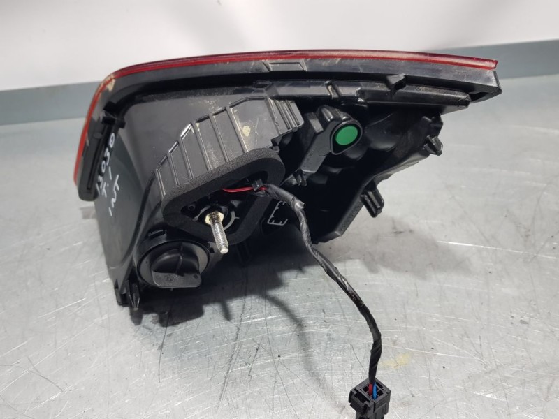 Recambio de piloto trasero izquierdo para peugeot 308 style referencia OEM IAM 9677818380  INTERIOR POCO ROZADO