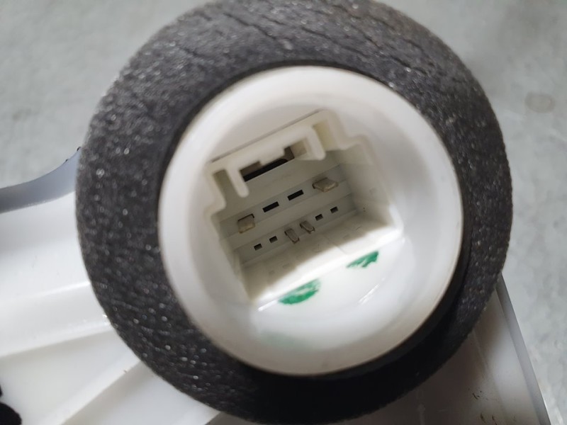 Recambio de cerradura puerta delantera derecha para honda civic lim.5 (fk) 1.5 sport plus referencia OEM IAM 72110TBAA02 4111302