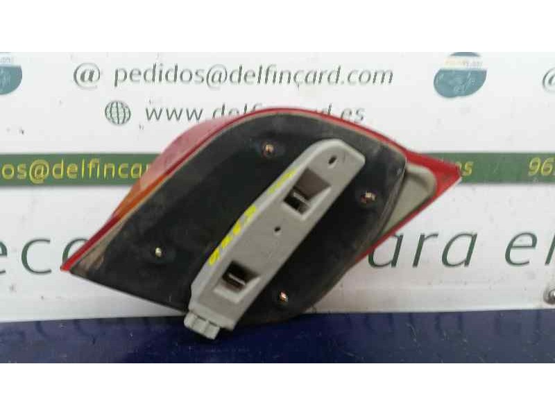 Recambio de piloto trasero izquierdo para ford fiesta berl./courier surf referencia OEM IAM 7070865  
