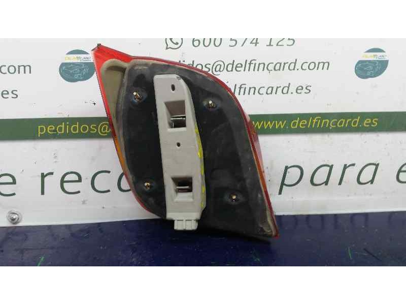 Recambio de piloto trasero derecho para ford fiesta berl./courier surf referencia OEM IAM 7070864  