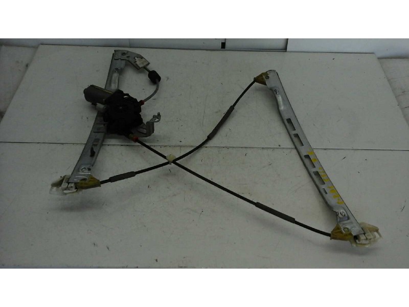 Recambio de elevalunas delantero izquierdo para peugeot 206 berlina 1.4 hdi referencia OEM IAM  2 PINS ELECTRICO