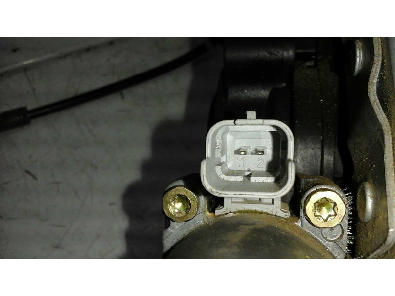Recambio de elevalunas delantero izquierdo para peugeot 206 berlina 1.4 hdi referencia OEM IAM  2 PINS ELECTRICO
