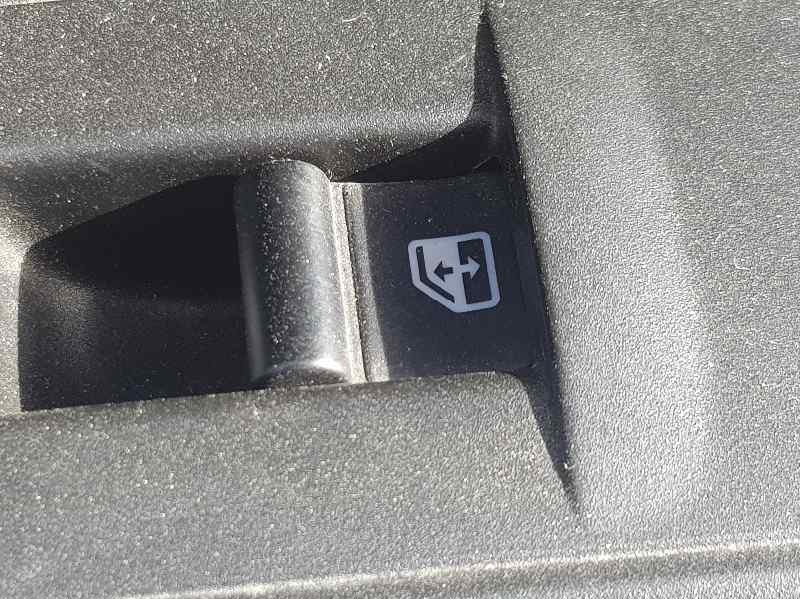 Recambio de mando elevalunas delantero derecho para fiat 500 e icon referencia OEM IAM 735724912  