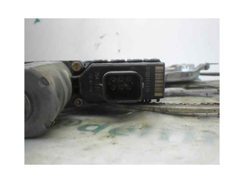 Recambio de elevalunas delantero derecho para opel astra f berlina básico referencia OEM IAM 90360536  