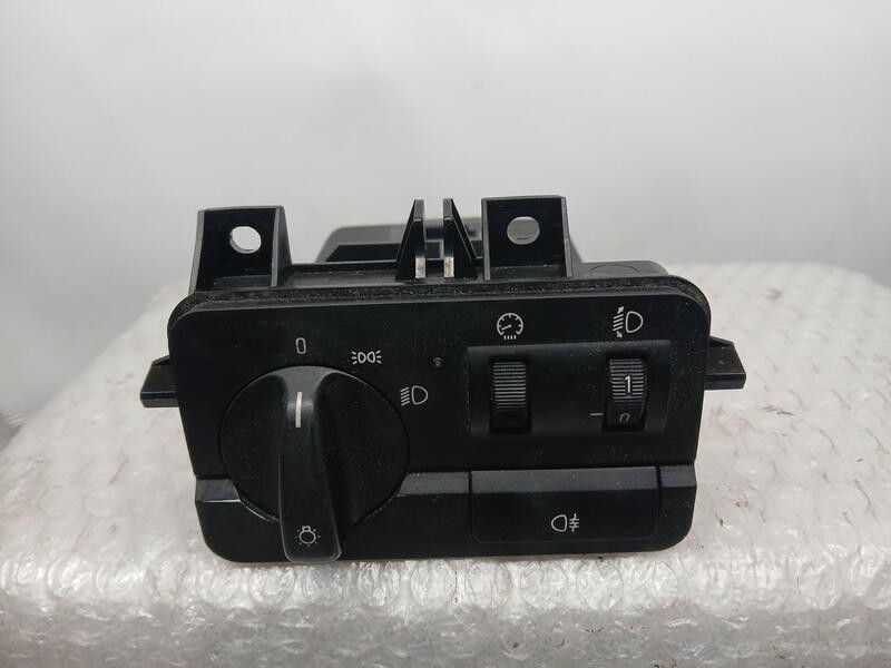 Recambio de mando luces para bmw serie 3 berlina (e46) 320d referencia OEM IAM 61316901428  86480050