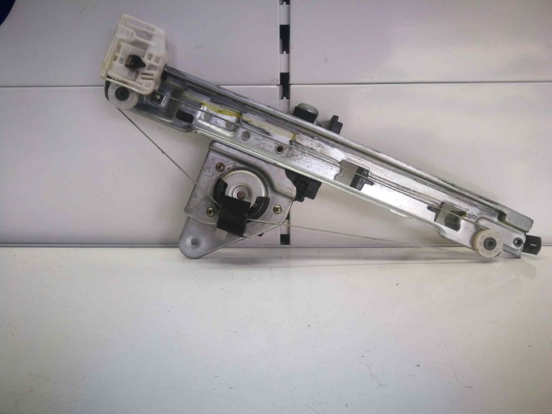 Recambio de elevalunas trasero izquierdo para renault megane ii classic berlina 1.9 dci diesel referencia OEM IAM  440726F 6 PIN