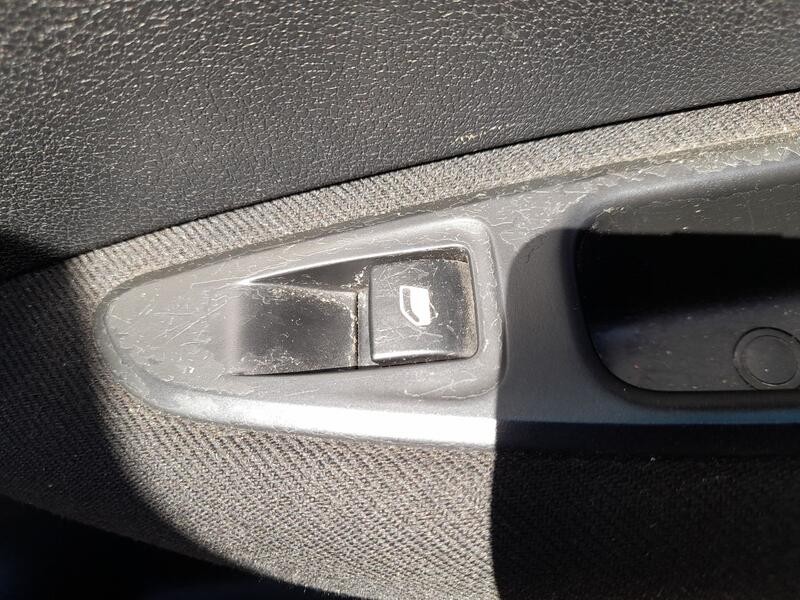 Recambio de mando elevalunas trasero derecho para peugeot 308 i (4a_, 4c_) 1.6 hdi referencia OEM IAM 649030  