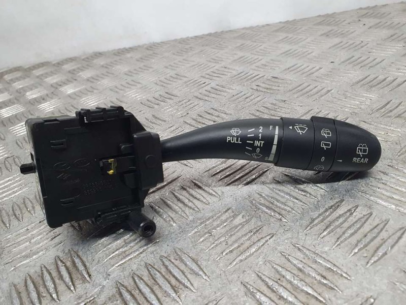 Recambio de mando limpia para kia cee´d active referencia OEM IAM 934201H200  