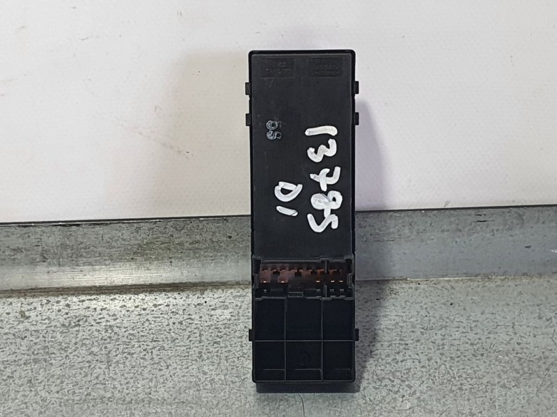 Recambio de mando elevalunas delantero izquierdo para nissan micra v (k14) urban referencia OEM IAM 254015FA0B  