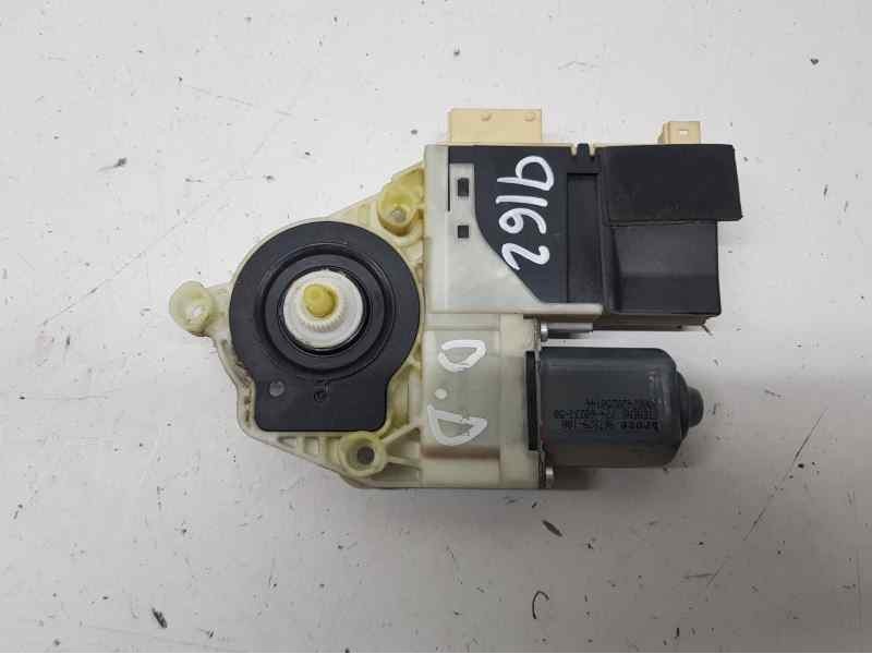 Recambio de motor elevalunas delantero derecho para citroën c4 sedan lx plus referencia OEM IAM 9647441380  