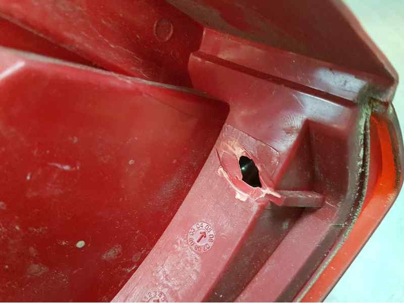 Recambio de piloto trasero derecho para citroën c4 berlina vtr plus referencia OEM IAM 9655863980  TOCADO VER FOTOS