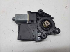 MOTOR ELEVALUNAS DELANTERO DERECHO 807301396R 