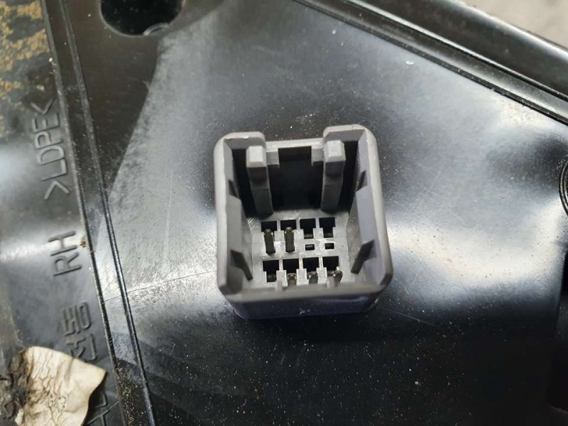 Recambio de retrovisor derecho para kia cee´d active referencia OEM IAM SIN REF  ELECTRICO 5 PINES