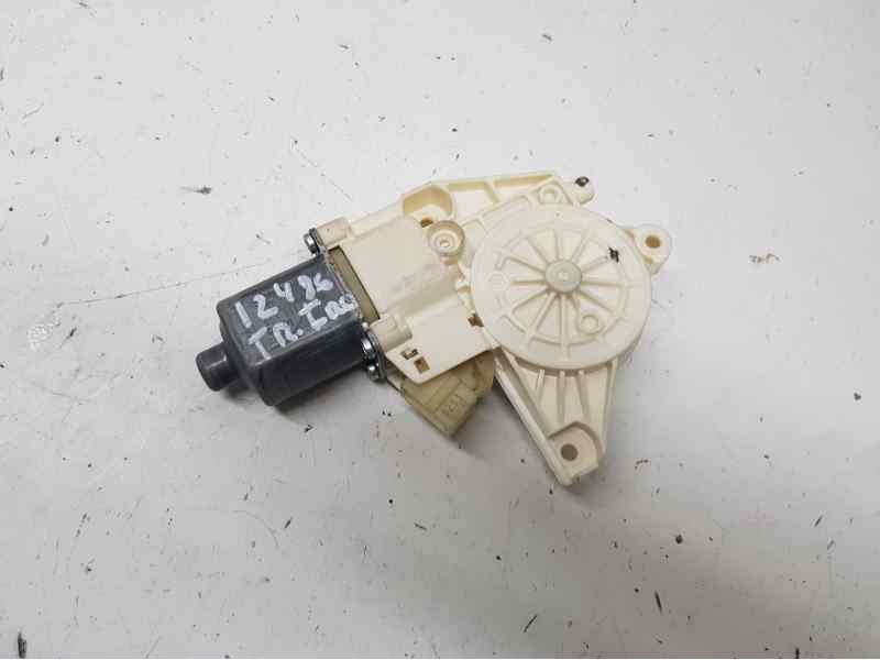 Recambio de motor elevalunas trasero izquierdo para mercedes-benz clase c (w204) familiar 320 t cdi (204.222) referencia OEM IAM