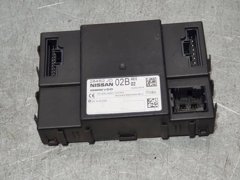 Recambio de modulo electronico para nissan qashqai (j10) tekna referencia OEM IAM 284B2JD02B 5WK49374 SIEMENS VDO CARCASA ROTA
