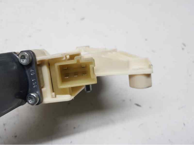 Recambio de motor elevalunas trasero izquierdo para mercedes-benz clase c (w204) familiar 320 t cdi (204.222) referencia OEM IAM