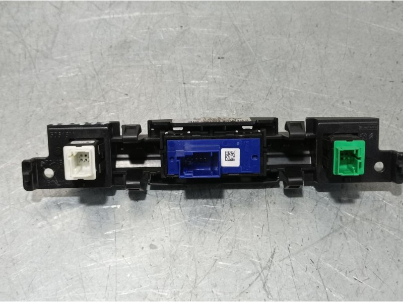 Recambio de mando multifuncion para citroën c3 feel edition referencia OEM IAM   BOTON SOS BOTON MENU