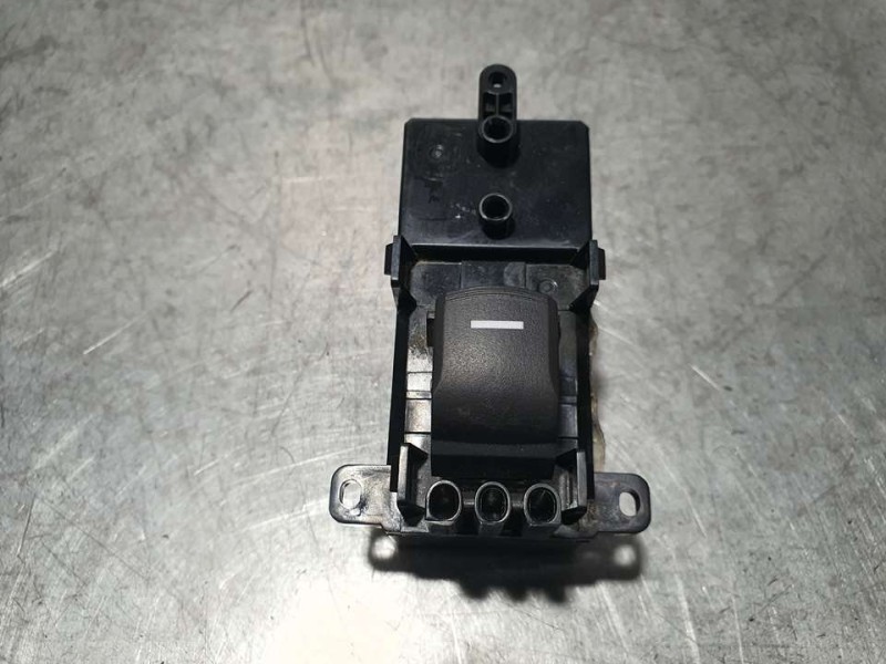 Recambio de mando elevalunas trasero derecho para honda civic lim.5 (fk) 1.5 sport plus referencia OEM IAM 35770TGGG11 83740TGGG