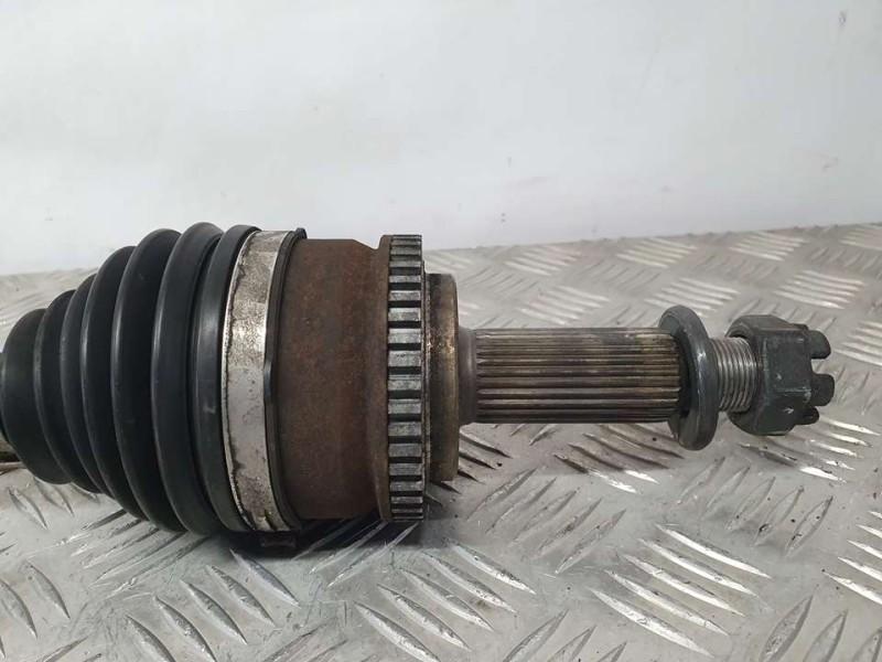 Recambio de transmision delantera derecha para kia cee´d active referencia OEM IAM 495001H010  