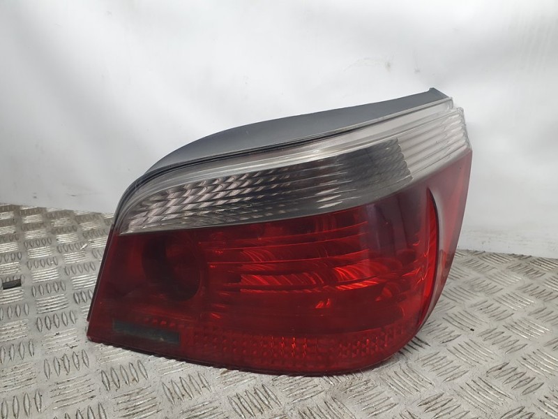 Recambio de piloto trasero derecho para bmw serie 5 berlina (e60) 530d referencia OEM IAM 6923306 158238 