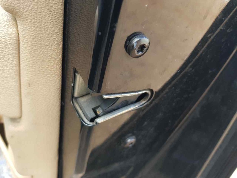 Recambio de cerradura puerta delantera derecha para bmw x3 (e83) 2.0 d referencia OEM IAM 51217202146  