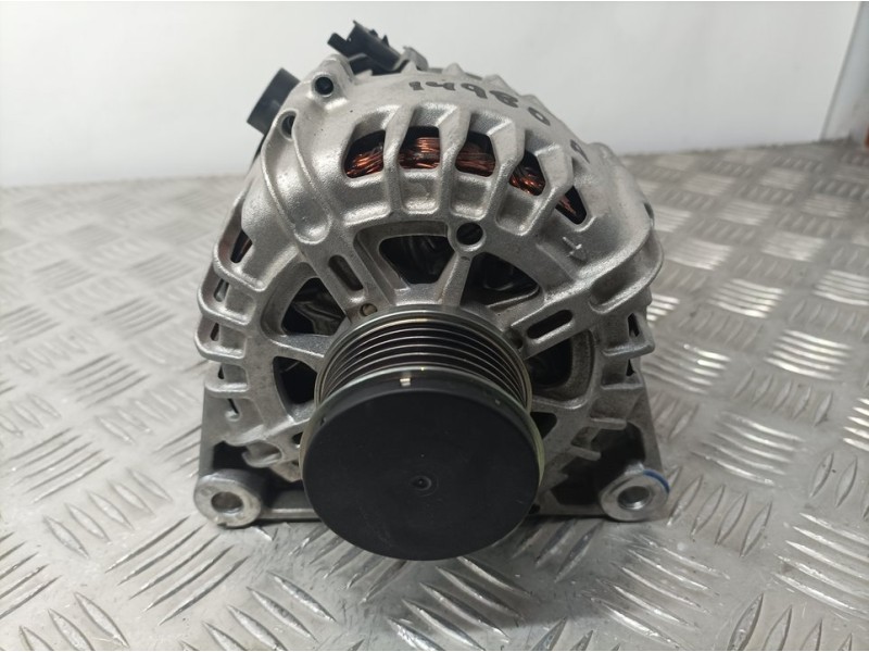 Recambio de alternador para ds 4 ii 1.2 12v puretech referencia OEM IAM 9835688980 2740557C VALEO CLAVIJA TOCADA