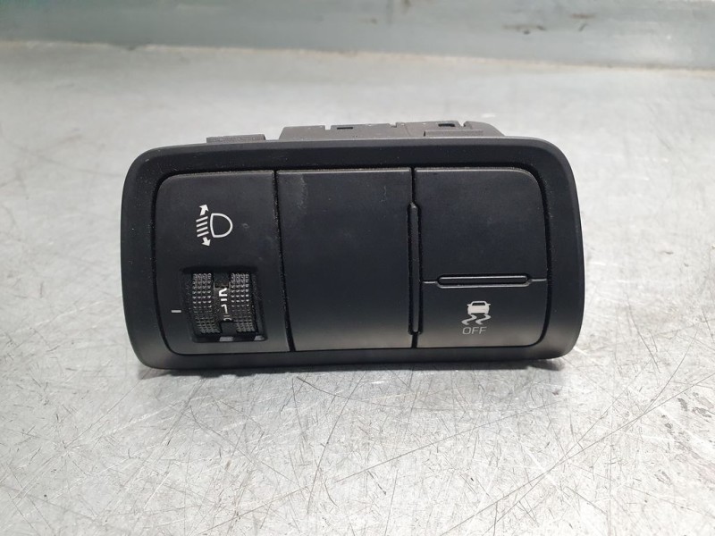 Recambio de mando multifuncion para hyundai i20 active trend referencia OEM IAM 93300C8050  REGULACION LUZ FAROS