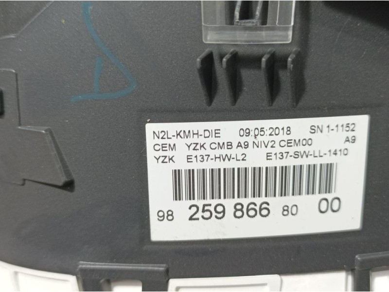 Recambio de cuadro instrumentos para peugeot 208 access referencia OEM IAM 9825986680  