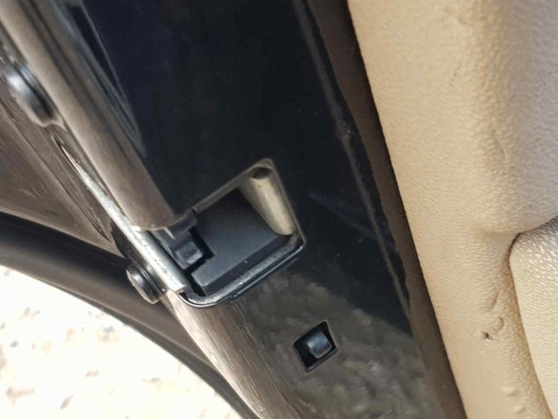 Recambio de cerradura puerta trasera izquierda para bmw x3 (e83) 2.0 d referencia OEM IAM 51227202147  