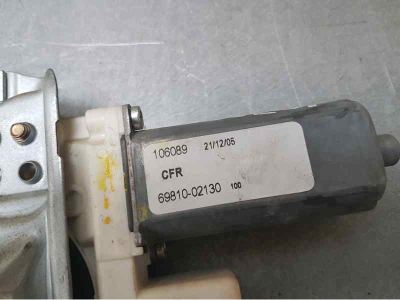 Recambio de elevalunas delantero derecho para toyota corolla (e12) 1.4 d-4d sol compact referencia OEM IAM 6981002130  ELECTRICO