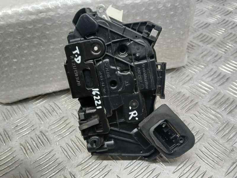 Recambio de cerradura puerta trasera derecha para volkswagen polo (6r1) avance referencia OEM IAM 5K4839016F  ELECTRICA