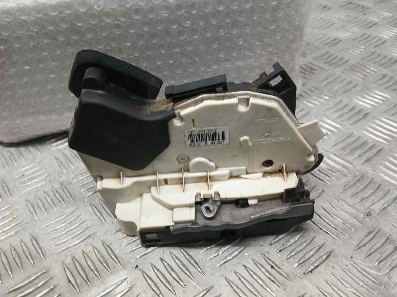 Recambio de cerradura puerta trasera derecha para volkswagen polo (6r1) avance referencia OEM IAM 5K4839016F  ELECTRICA