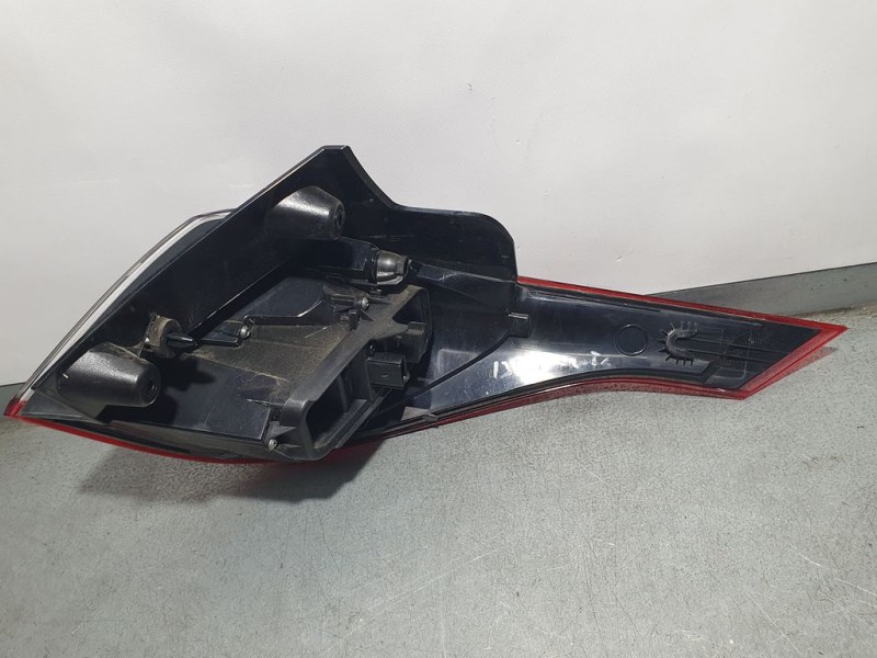 Recambio de piloto trasero izquierdo para opel crossland x selective referencia OEM IAM 39137519  EXTERIOR