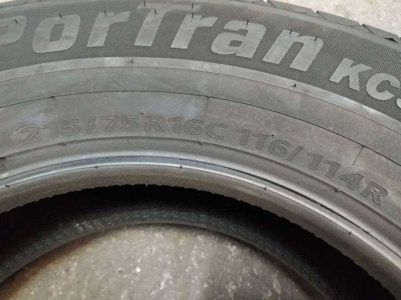 Recambio de neumatico pareja para neumaticos nuevos - referencia OEM IAM 2157516C 215/75/16/116-114R KUMHO