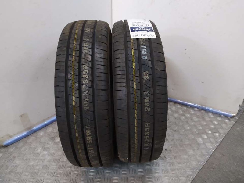 Recambio de neumatico pareja para neumaticos nuevos - referencia OEM IAM 2157516C 215/75/16/116-114R KUMHO