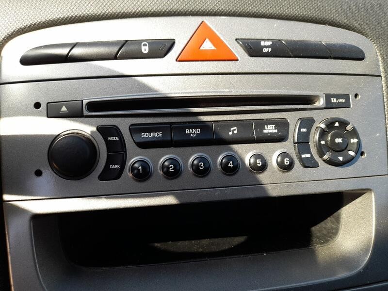 Recambio de sistema audio / radio cd para peugeot 308 i (4a_, 4c_) 1.6 hdi referencia OEM IAM 16077681XH  