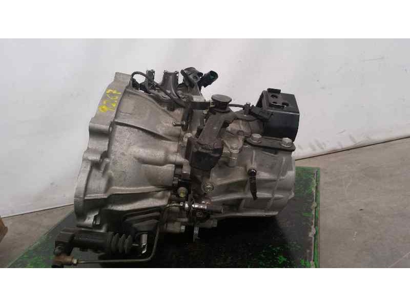 Recambio de caja cambios para kia cee´d concept referencia OEM IAM WAJ6H 275232 5 VELOCIDADES