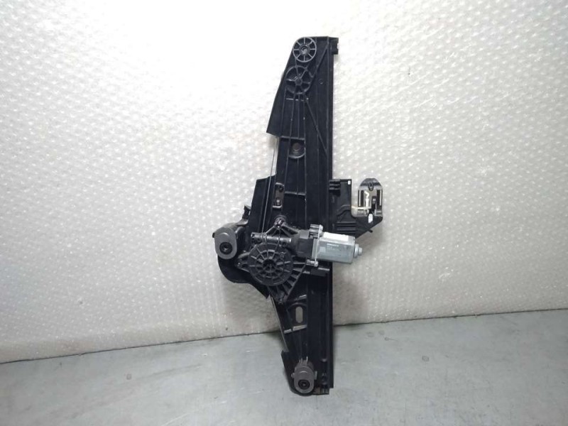 Recambio de elevalunas trasero derecho para ds 4 ii 1.2 12v puretech referencia OEM IAM 9830816680 E22353105 ELECTRICO 2 PINES