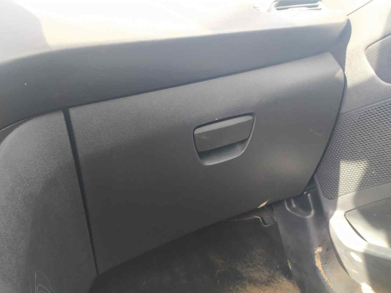 Recambio de guantera para peugeot 208 signature referencia OEM IAM 96738112ZD  