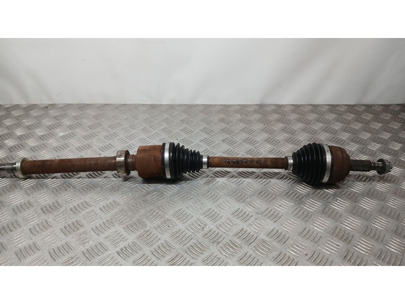 Recambio de transmision delantera derecha para renault express furgoneta/monovolumen 1.5 blue dci 95 (f6ab) referencia OEM IAM 3