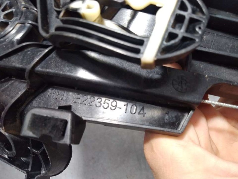 Recambio de elevalunas trasero derecho para ds 4 ii 1.2 12v puretech referencia OEM IAM 9830816680 E22353105 ELECTRICO 2 PINES