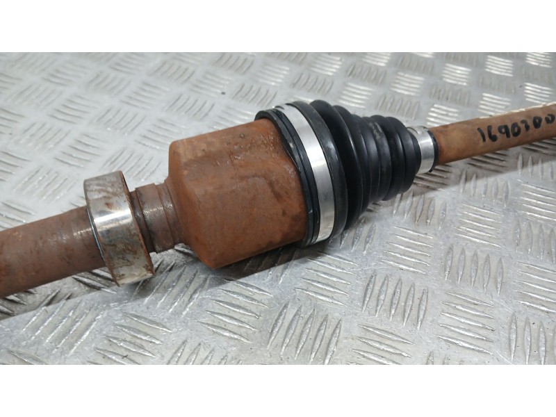 Recambio de transmision delantera derecha para renault express furgoneta/monovolumen 1.5 blue dci 95 (f6ab) referencia OEM IAM 3