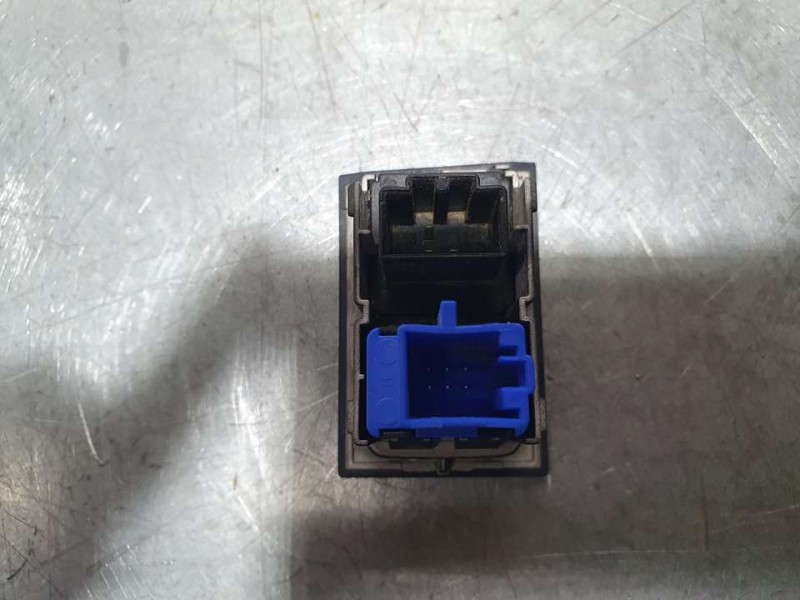 Recambio de warning para volkswagen golf vii lim. (5g1) advance bluemotion referencia OEM IAM 5G1919225  