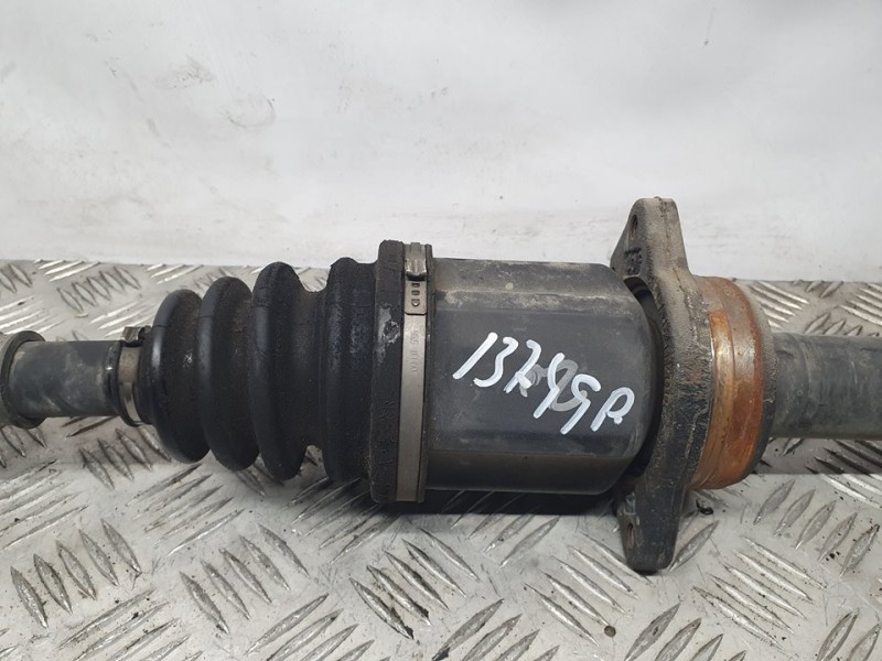 Recambio de transmision delantera derecha para toyota avensis berlina (t25) 2.0 sol sedán (4-ptas.) referencia OEM IAM SIN REF  