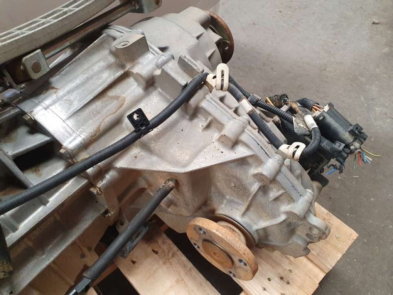 Recambio de caja transfer para ssangyong actyon sports xdi 4wd referencia OEM IAM 3200008011  