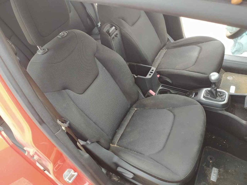 Recambio de asiento delantero derecho para jeep renegade sport fwd referencia OEM IAM   C/ AIRBAG
